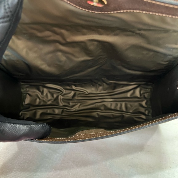 Gucci Cream and Brown Clutch with Monogram Print - Picture 9 of 10